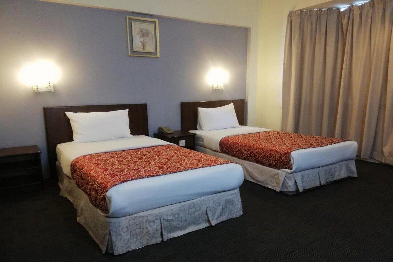Damai Hotel 2*