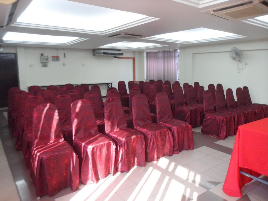 Hotel Damai 2*
