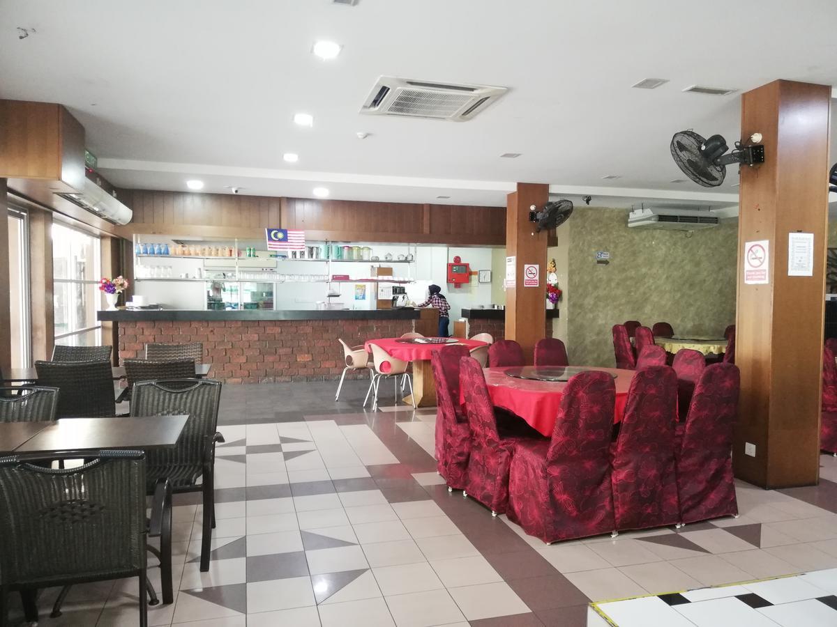 Hotel Damai 2*
