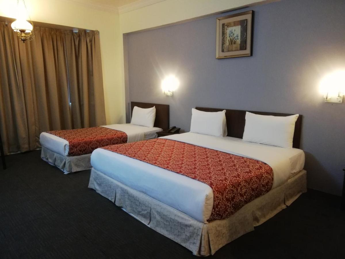 Damai Hotel 2*